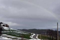 Ein etwas zaghafter Winterregenbogen