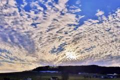 Interessante Abendstimmung  - Ortschaft Holzham