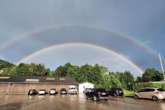 Regenbogen über der Stocksporthalle, Bruckmühl Regenbogen über der Stocksporthalle, Bruckmühl